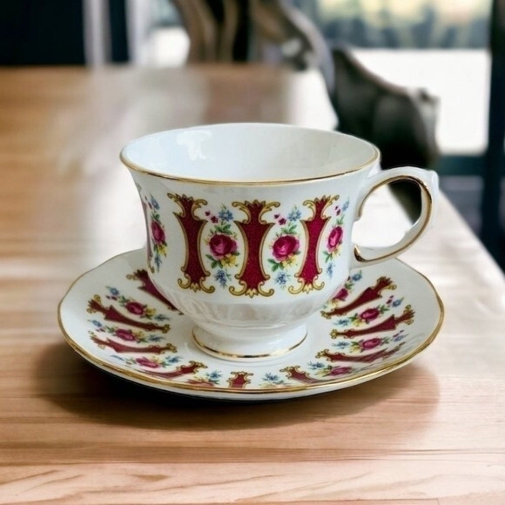 Vintage Ridgway Queen Anne Bone China Teacup Saucer Set Gold Pink Roses Floral